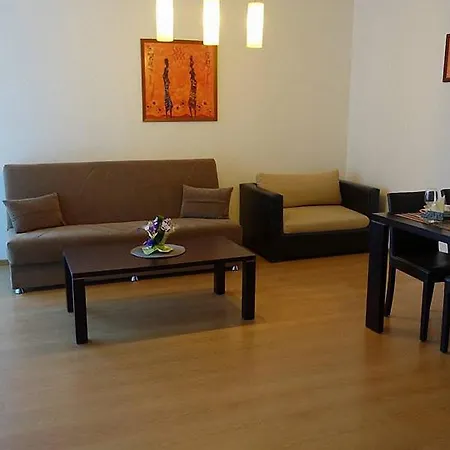 Excelsior Apartahotel 3*