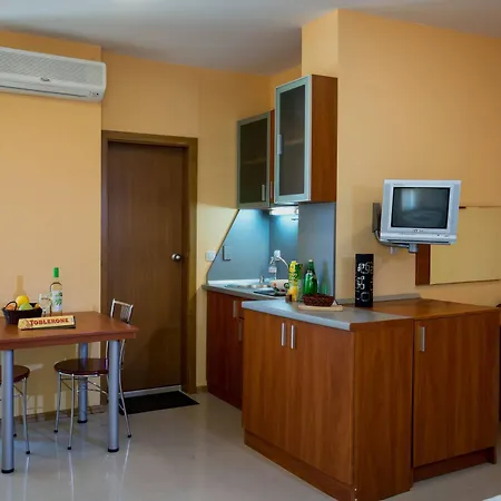 Excelsior Apartahotel 3*
