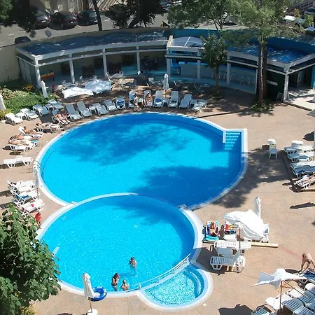 Excelsior Aparthotel 3*