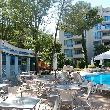 Excelsior Aparthotel 3*
