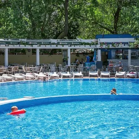 Lägenhet Excelsior 3*